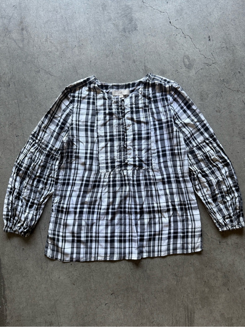 LOFT Black and White Plaid Peasant Blouse - S - 100% Rayon